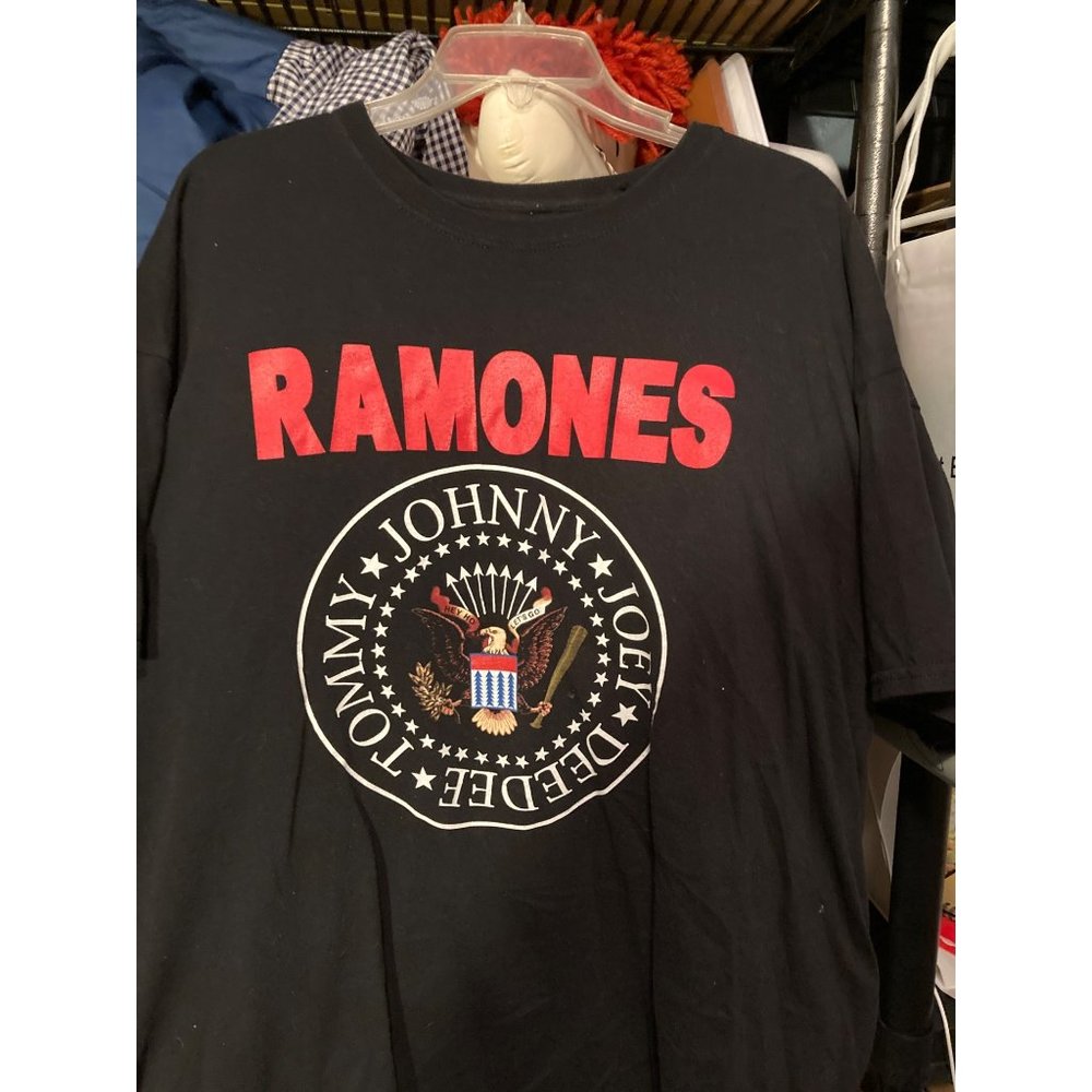 Vintage Ramones Presidential seal T shirt 2XL Rock and Roll Memorabilia